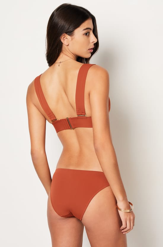 Bikini Bottom;${refinementColor}