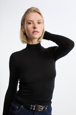 Long-sleeved high neck t-shirt with wool;${refinementColor}
