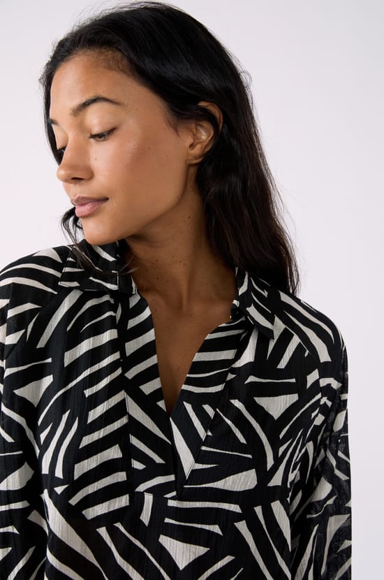 Printed short tunic;${refinementColor}