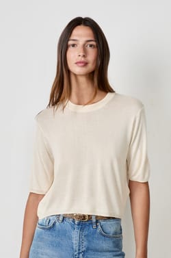 Pull manches courtes;${refinementColor}