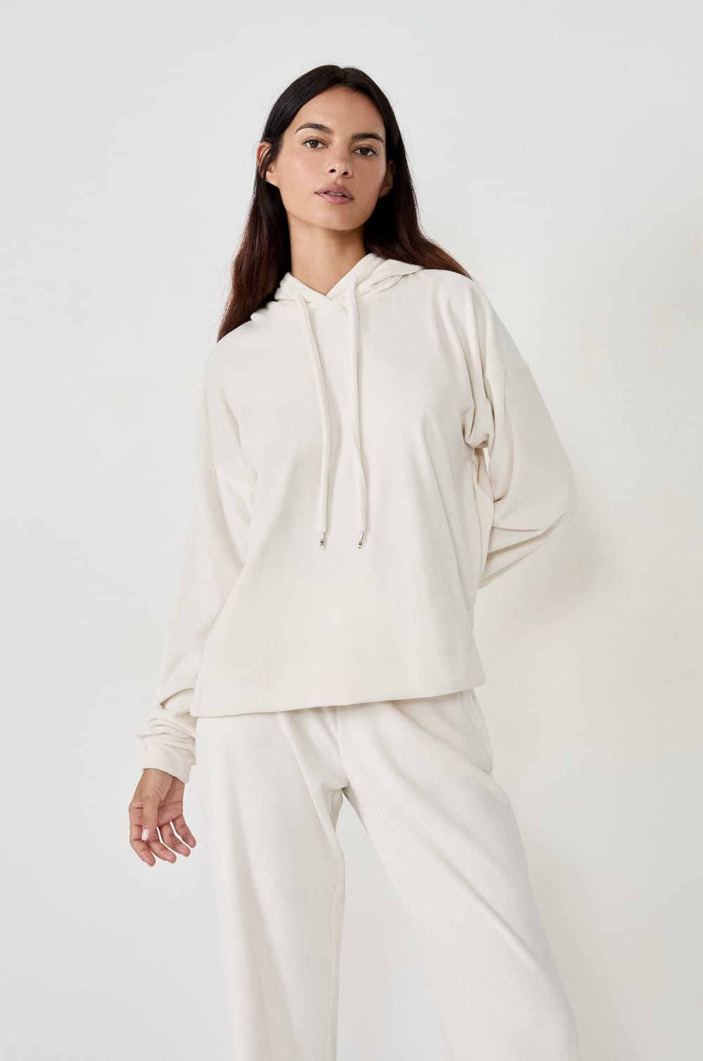 Sweatshirt à capuche effet velours;${refinementColor}