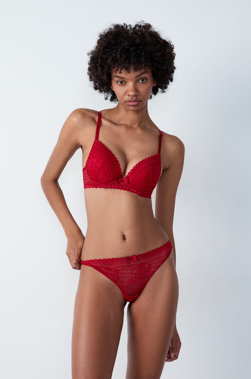Lace Tanga;${refinementColor}