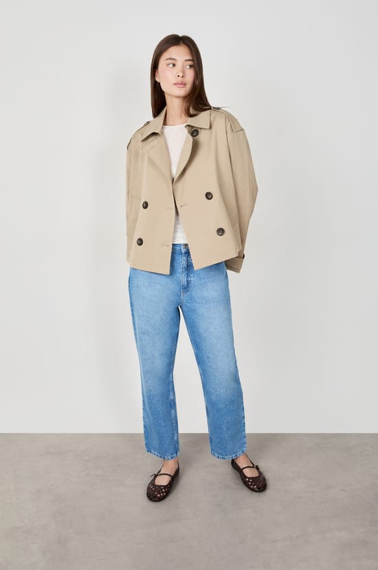 Straight Jeans;${refinementColor}