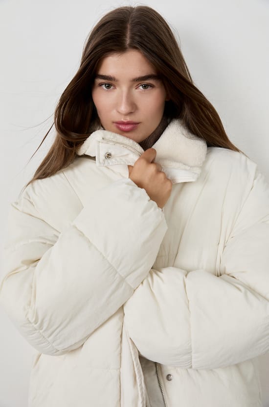 Short Puffer Jacket;${refinementColor}