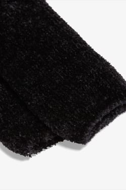 Warm Socks;${refinementColor}