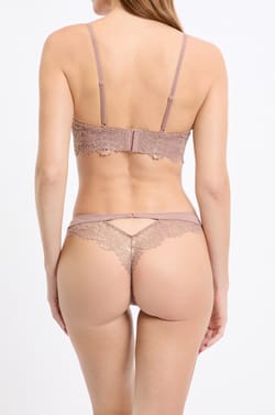 Tanga iris&eacute; en dentelle;${refinementColor}