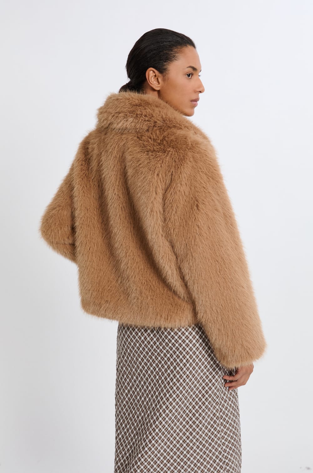 Manteau Court Femme En Fausse Fourrure – Chaud, élégant, Avec Col Châle Et Poches Cachées