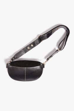 Leather bag;${refinementColor}