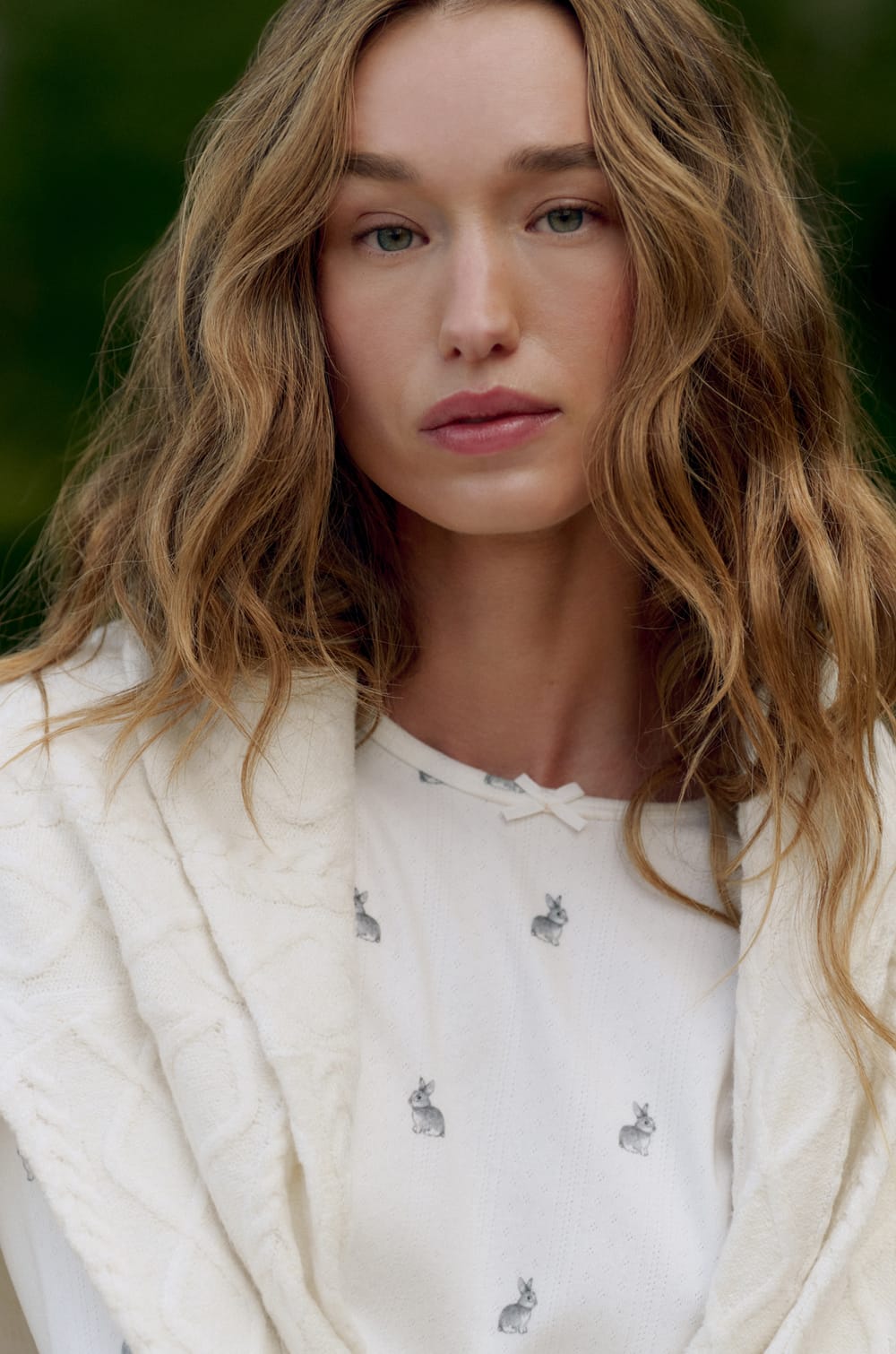 Rabbit-Print Long-Sleeved T-Shirt;${refinementColor}