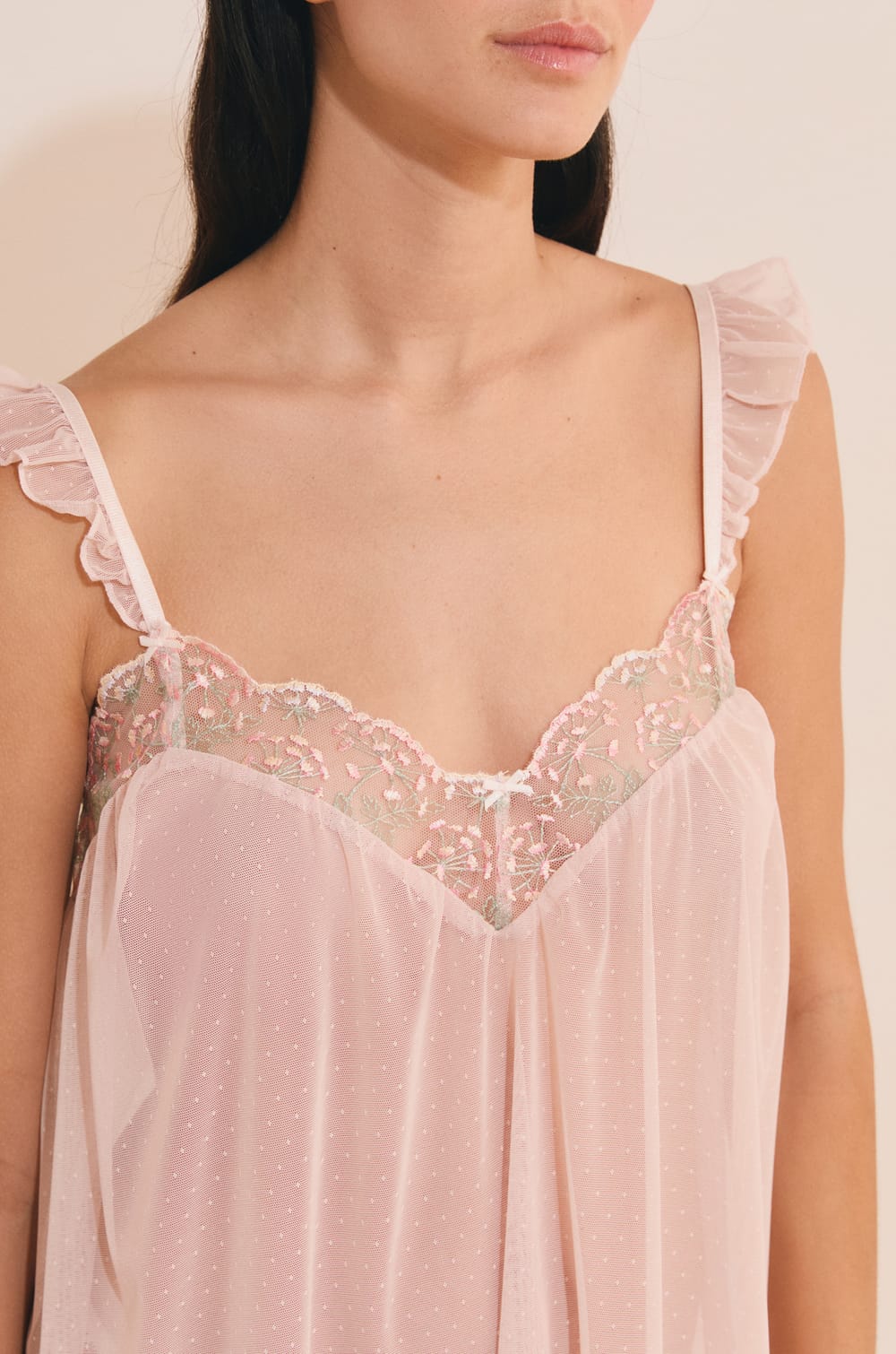 Nuisette transparente;${refinementColor}