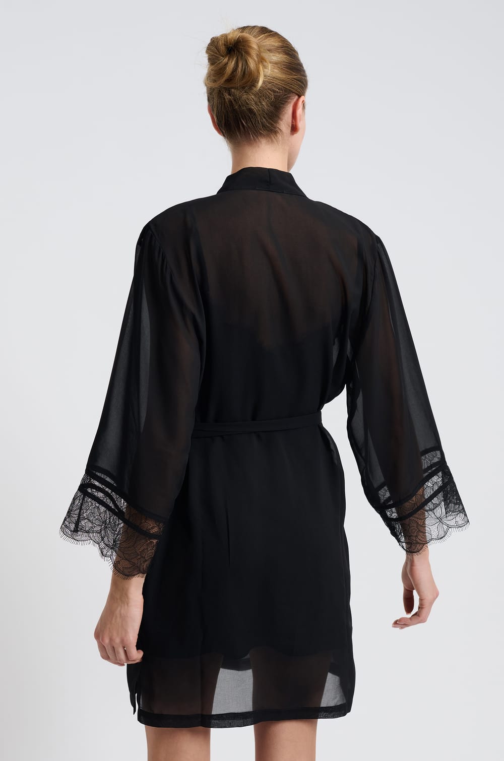 Deshabillé satiné;${refinementColor}