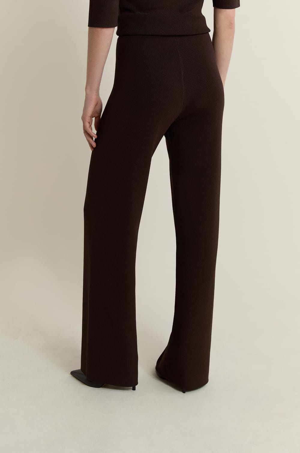 Pantalon large en maille;${refinementColor}