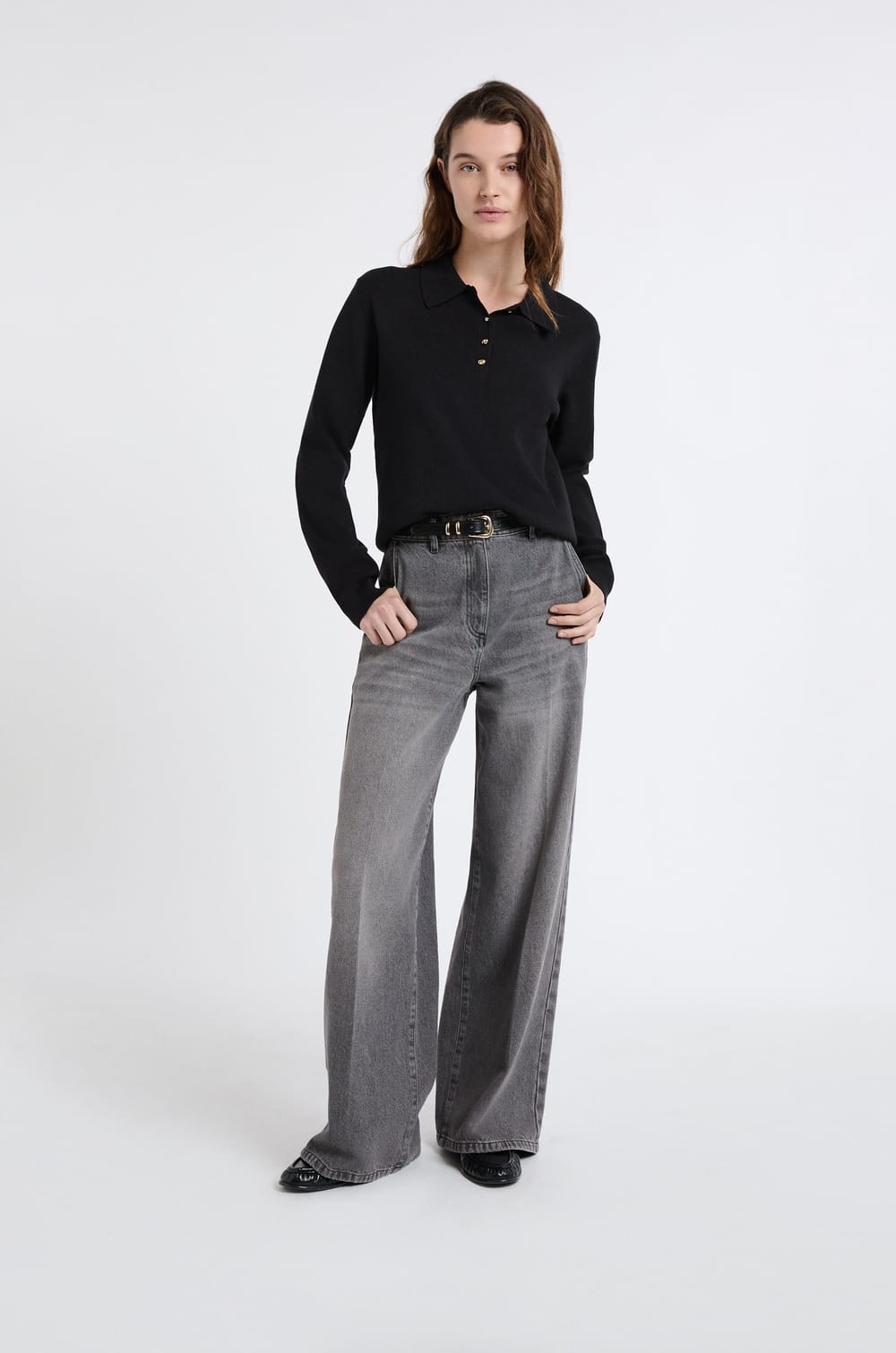 Pull col polo avec boutons dor&eacute;s;${refinementColor}