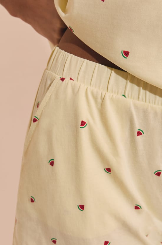 Pyjama 2 pi&egrave;ces motifs fraises;${refinementColor}