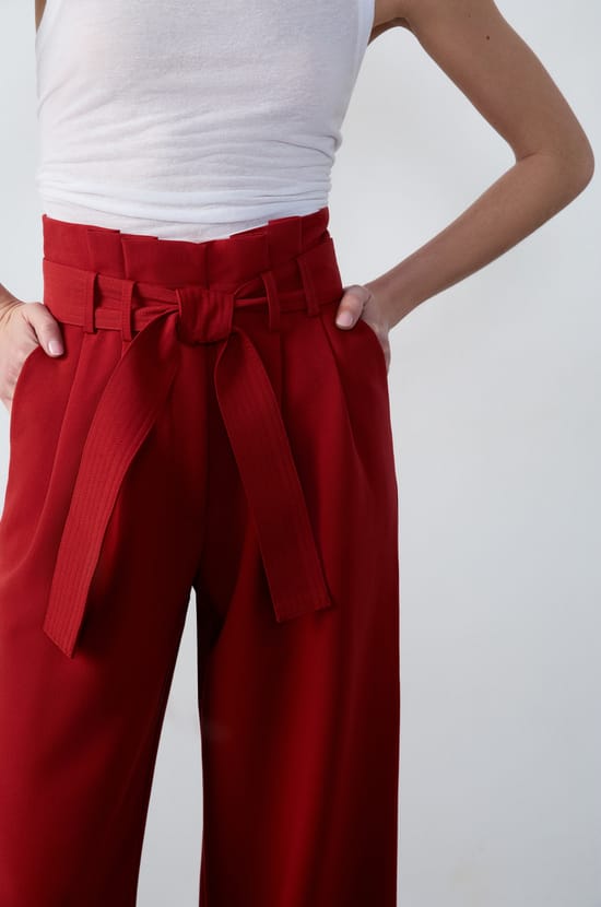 Pantalon large à nouer;${refinementColor}