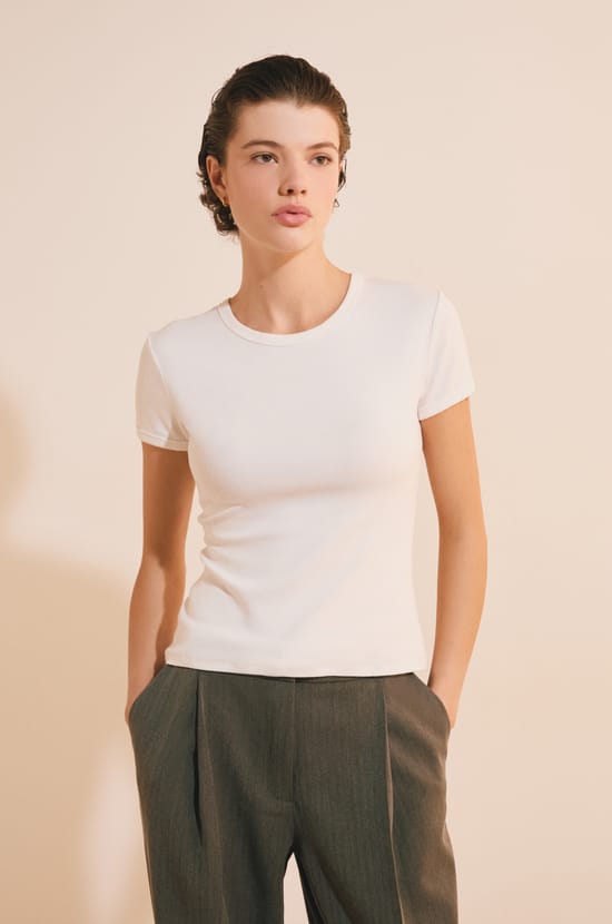 Camiseta de manga corta con algod&oacute;n modal;${refinementColor}
