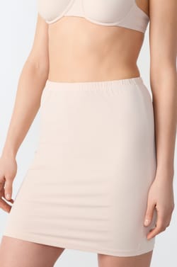 Underskirt;${refinementColor}