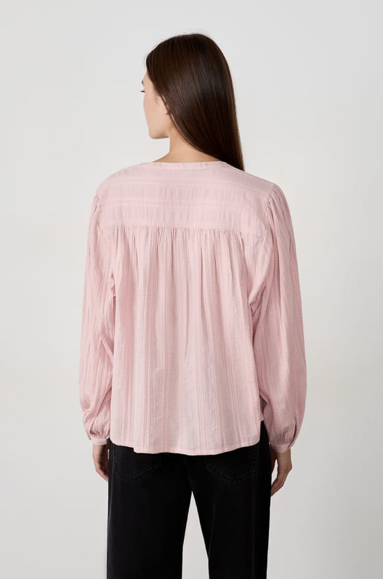 Camisa de manga larga con bordados;${refinementColor}