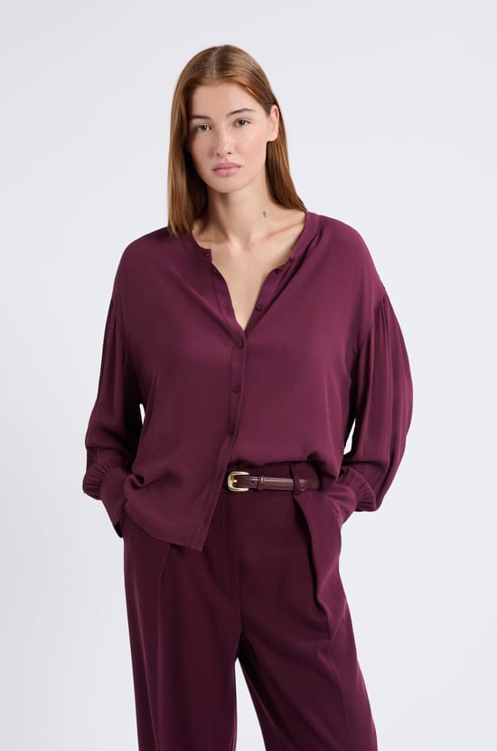 Chemise à manches longues en crepe;${refinementColor}