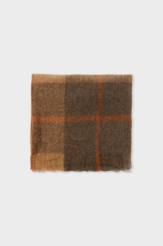 Checkered Scarf with Fringes;${refinementColor}