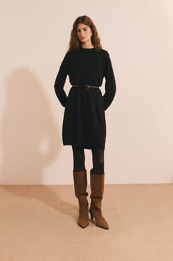 Robe courte manches longues;${refinementColor}