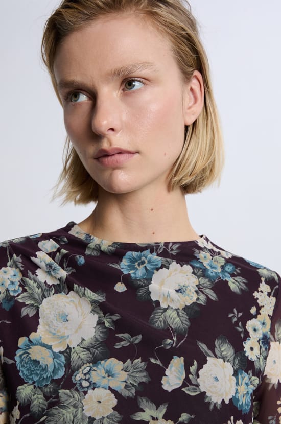 T-shirt à motif fleuris;${refinementColor}
