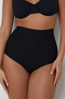 Slip mit hoher Taille – starker Halt;${refinementColor}