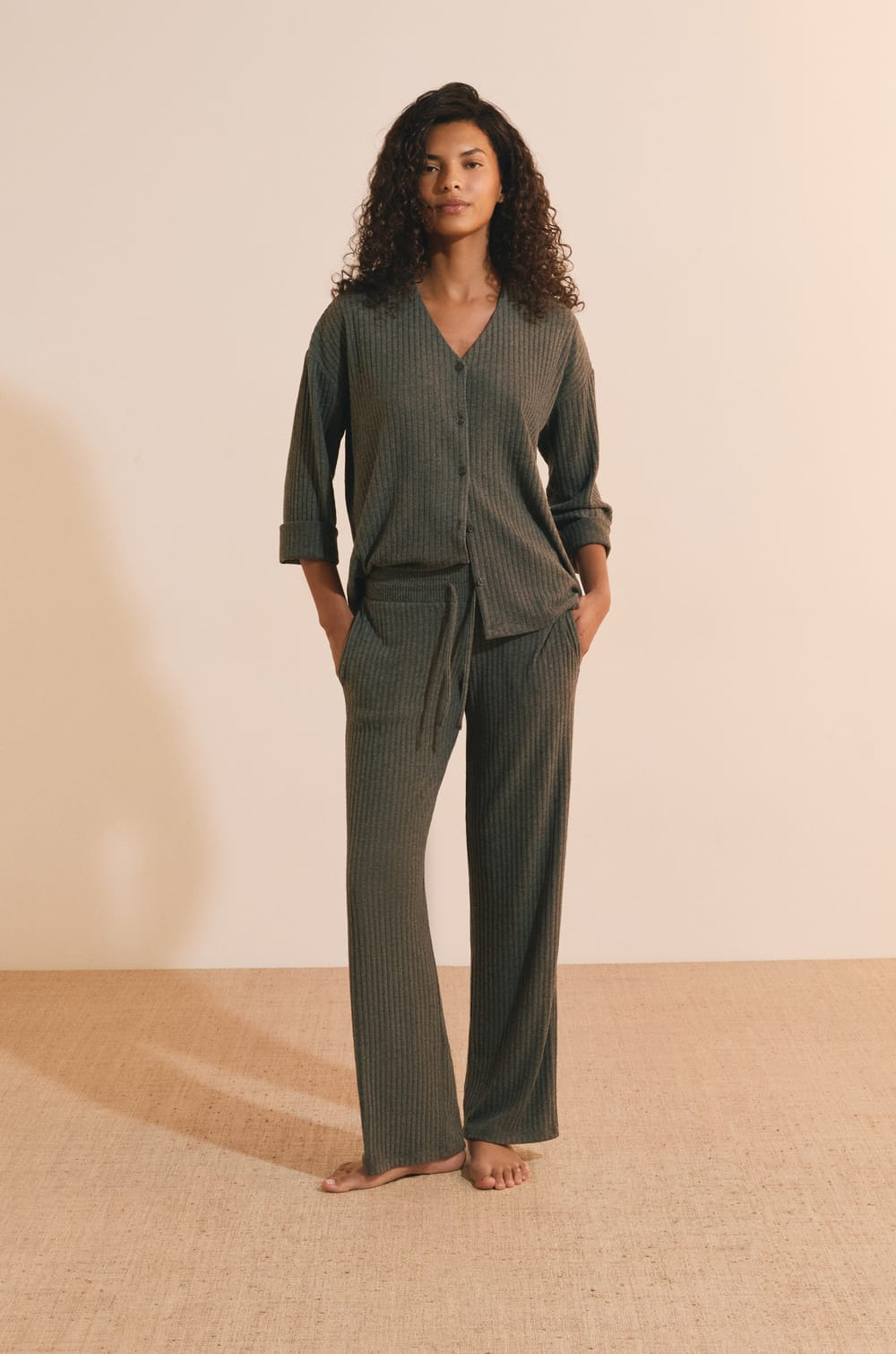 Pantalon de pyjama c&ocirc;tel&eacute;;${refinementColor}