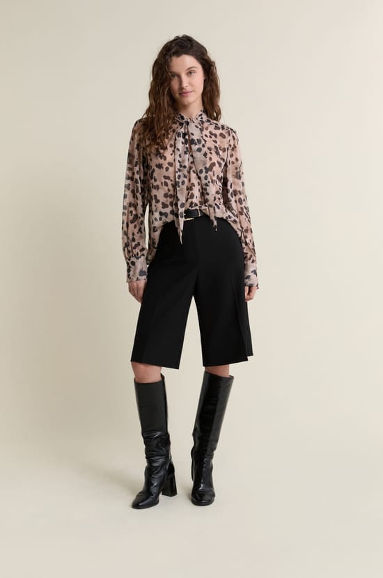 Bermuda Shorts;${refinementColor}