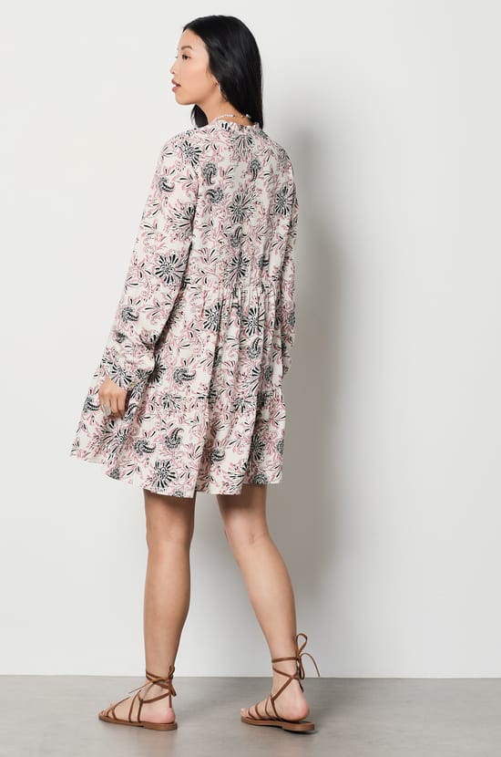 Short patterned dress;${refinementColor}