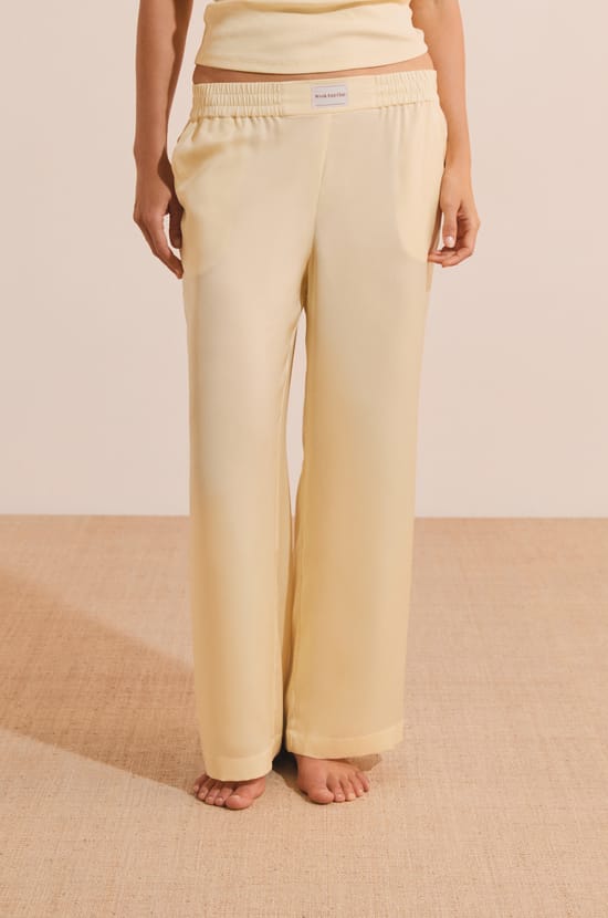 Pantalon de pyjama satin&eacute;;${refinementColor}