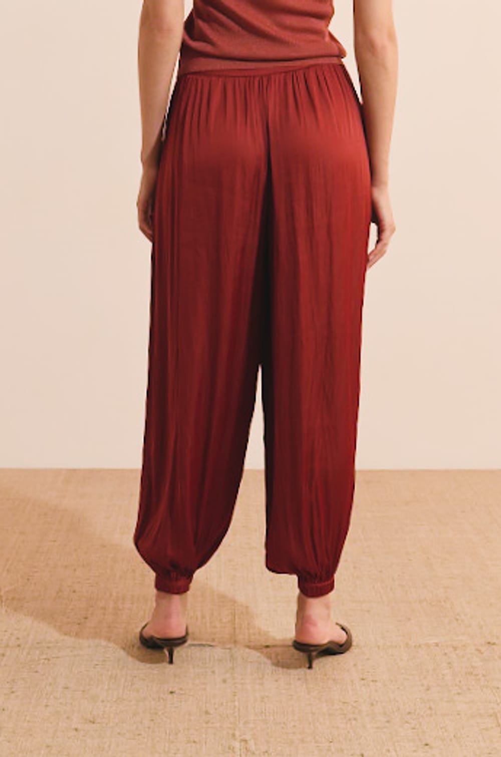 Pantalon bouffant;${refinementColor}