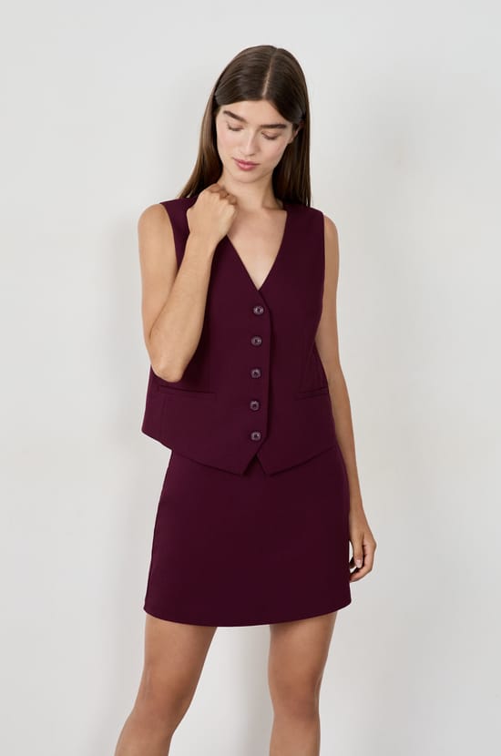 Rok-short;${refinementColor}