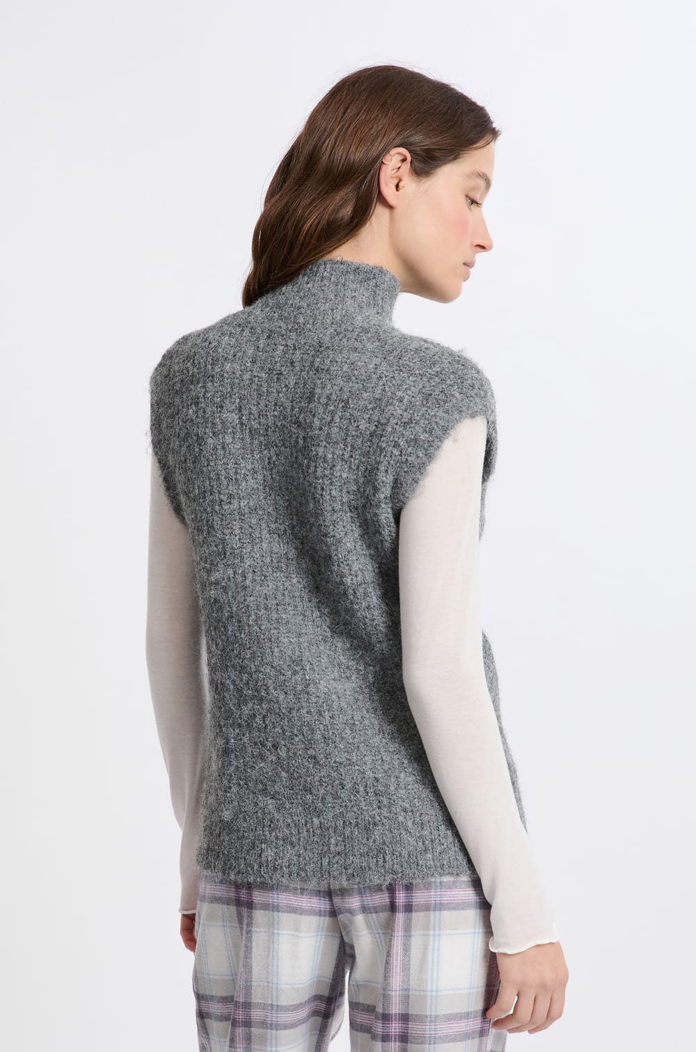 Pull sans manches col montant;${refinementColor}