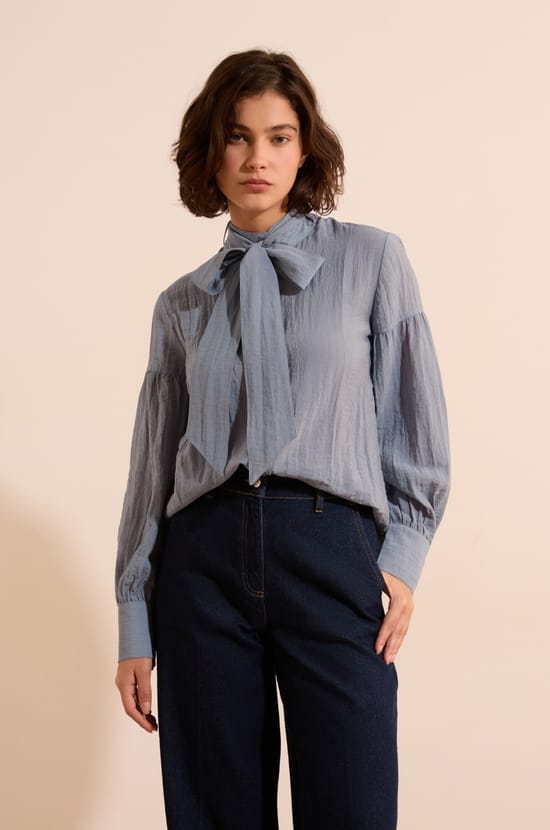 Chemise avec lien &agrave; nouer;${refinementColor}