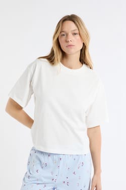 Cotton T-shirt with ski landscape print;${refinementColor}