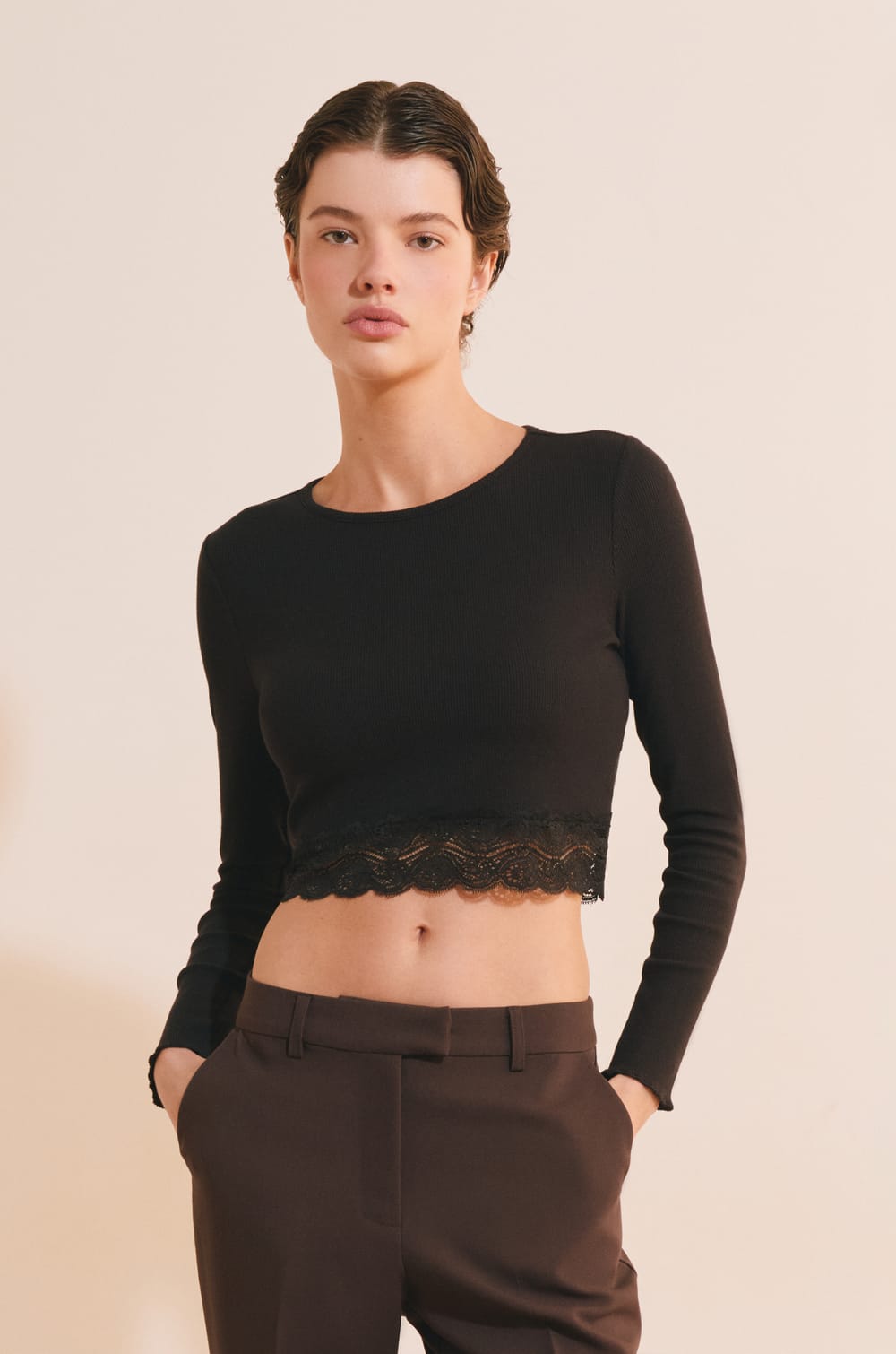 T-shirt court manches longues avec dentelle en coton;${refinementColor}