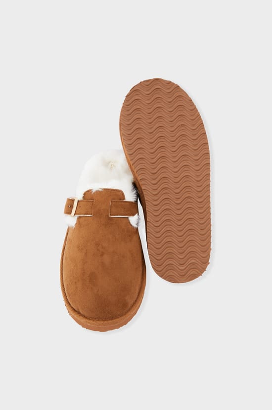 Chaussons mules avec fausse fourrure;${refinementColor}