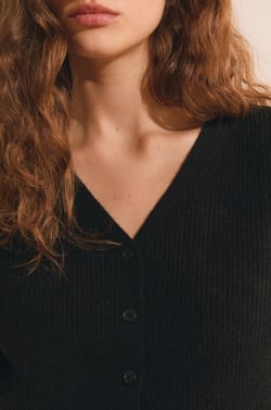 Cardigan col V;${refinementColor}