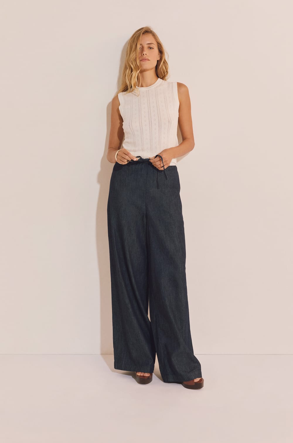 Pantalon &eacute;lastiqu&eacute; en coton;${refinementColor}
