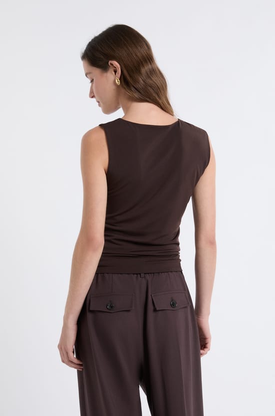 Sleeveless T-shirt with ring;${refinementColor}