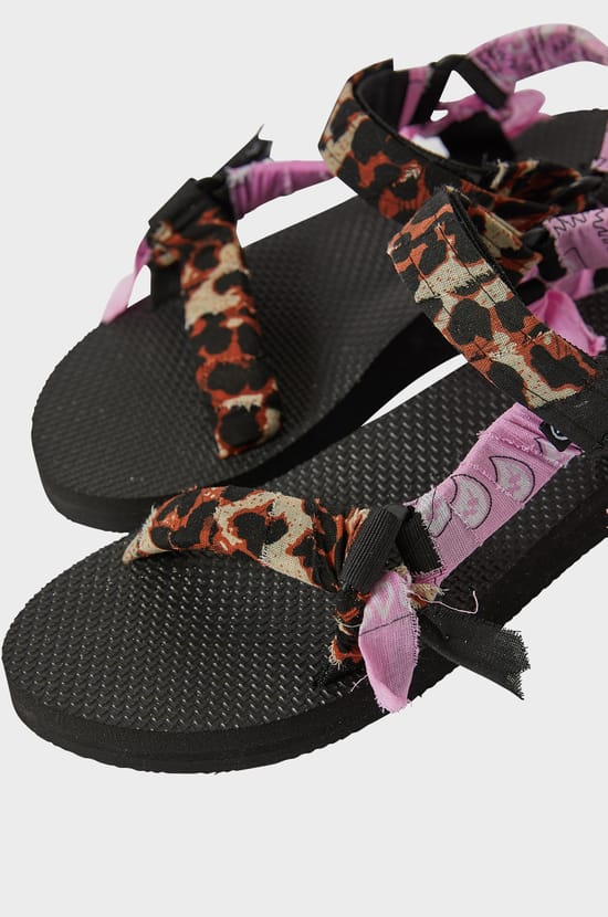 Two-tone Sandals;${refinementColor}
