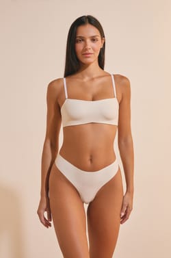 Strapless Bra with Soft Underwires and Removable Straps;${refinementColor}