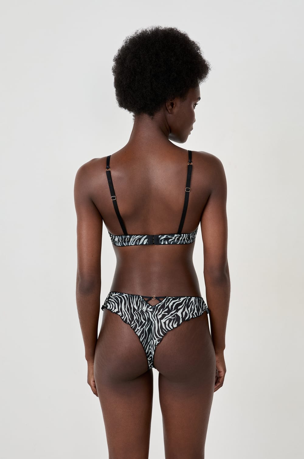 Bra balconet clásico de tul leopardo;${refinementColor}
