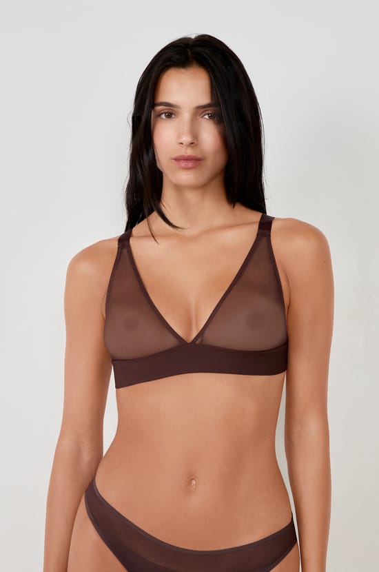 Wireless triangle bra in mesh;${refinementColor}