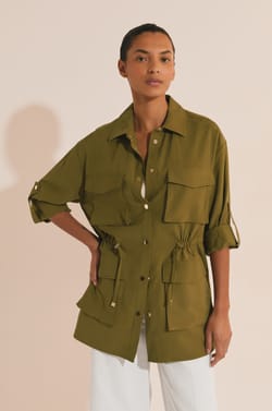 Veste avec d&eacute;tail poche;${refinementColor}