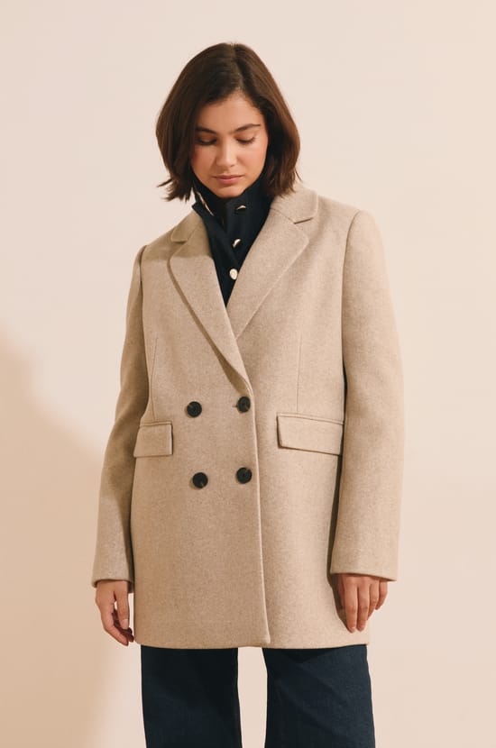 Manteau mi-long crois&eacute; avec laine;${refinementColor}