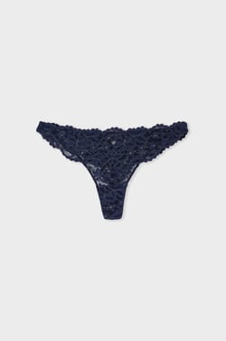 Tanga en dentelle;${refinementColor}
