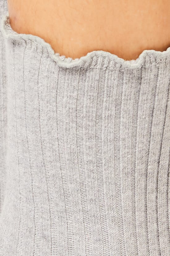 Chaussettes mode unies à volants;${refinementColor}