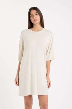 Camis&oacute;n de cuello redondo;${refinementColor}